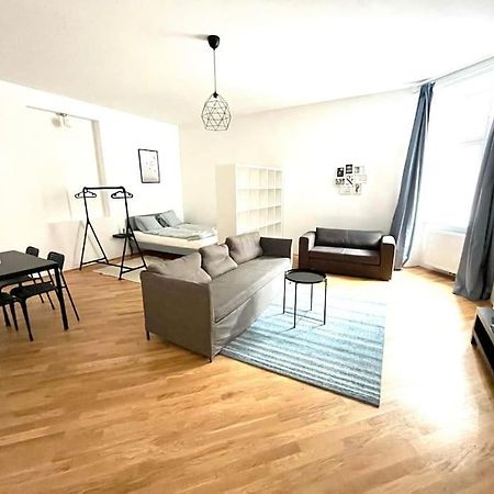 Brand New & Spacious Apartment In The City Centre Wien Exterior foto