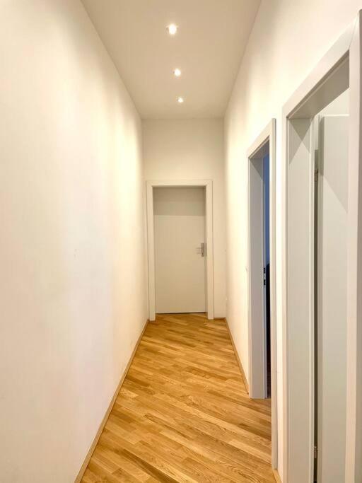 Brand New & Spacious Apartment In The City Centre Wien Exterior foto